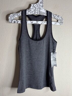 Stori Intro tank Heather Slate size 4 NWT